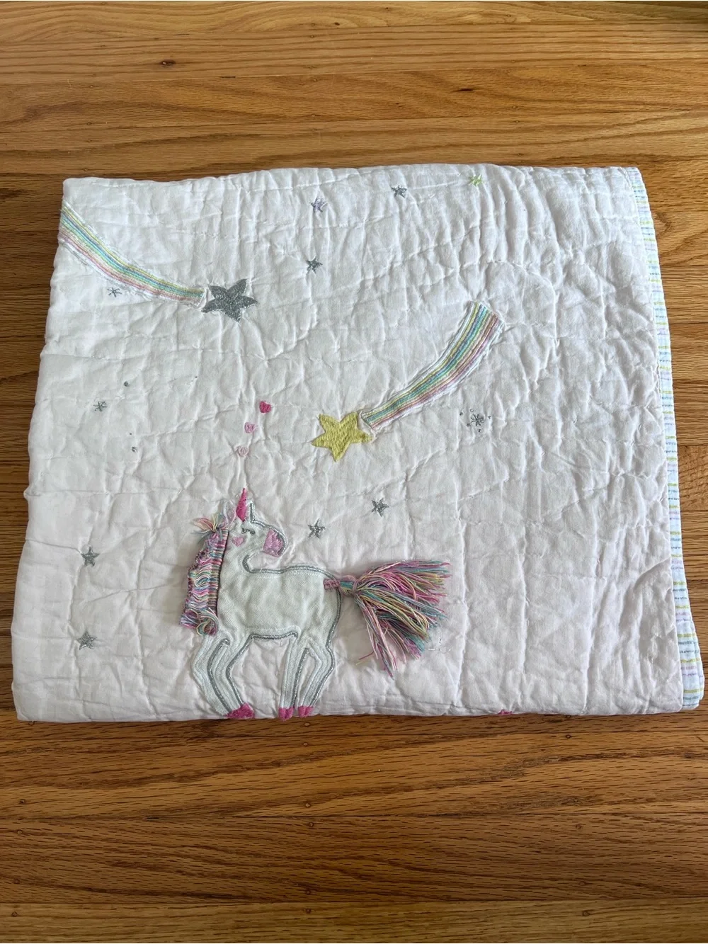 Pottery Barn 100% cotton Toddler Unicorn Quilt - Pastel